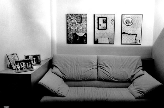 installation photographique au Mois de la photo de Paris, création photographique sur la mémoire d´appartements HLM